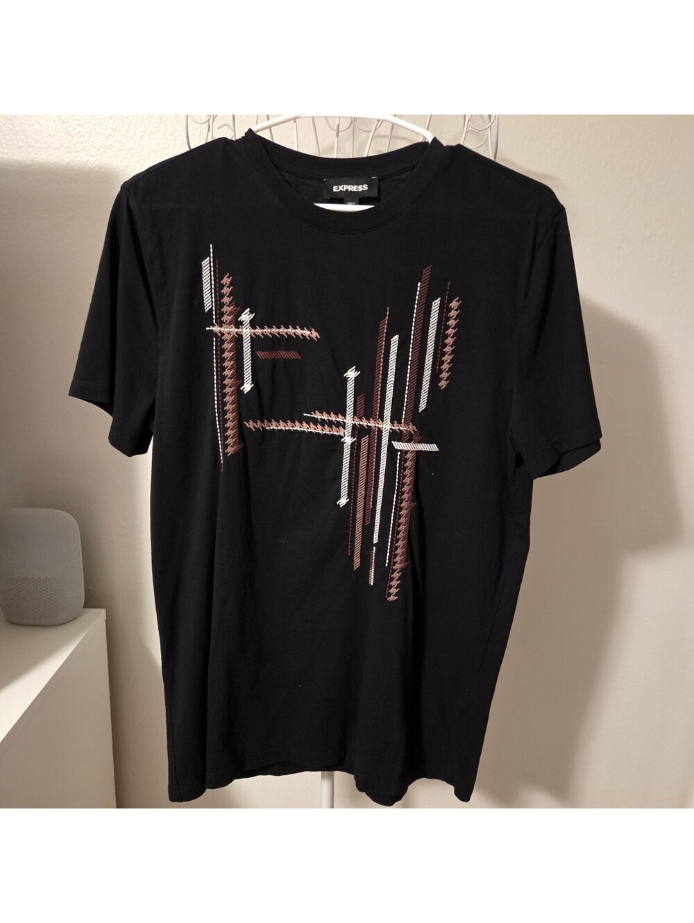 Express Men's Black Graphic Cotton T-Shirt Medium